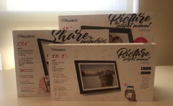 Boxes of the Aluratek digital photo frame