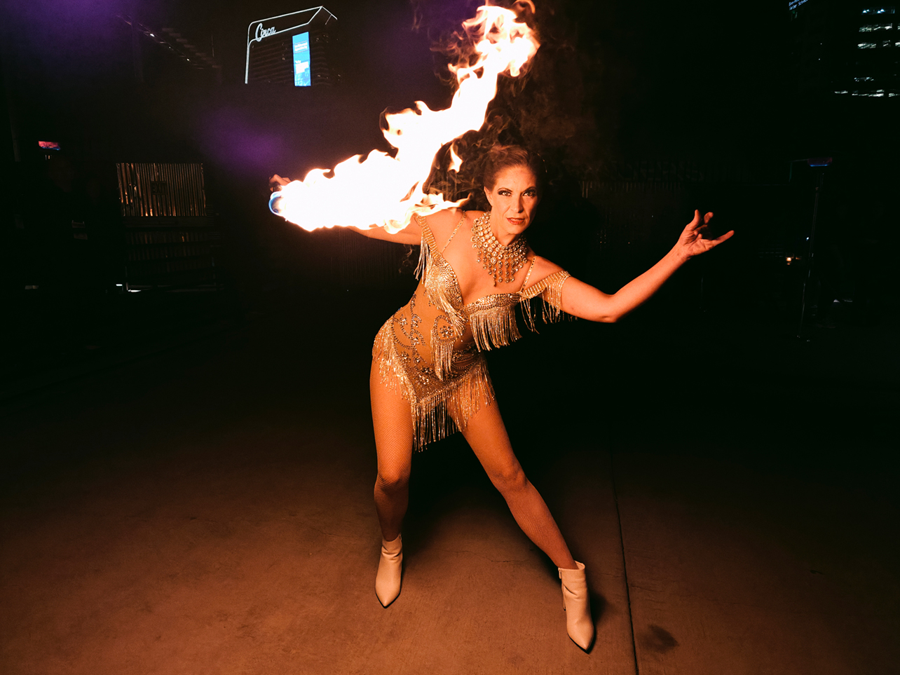 Photo d'une artiste de la danse prise avec le OnePlus 13.