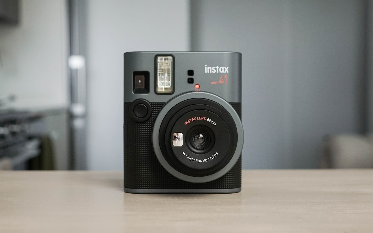 Évaluation de l'appareil photo instantané Instax Mini 41 de Fujifilm